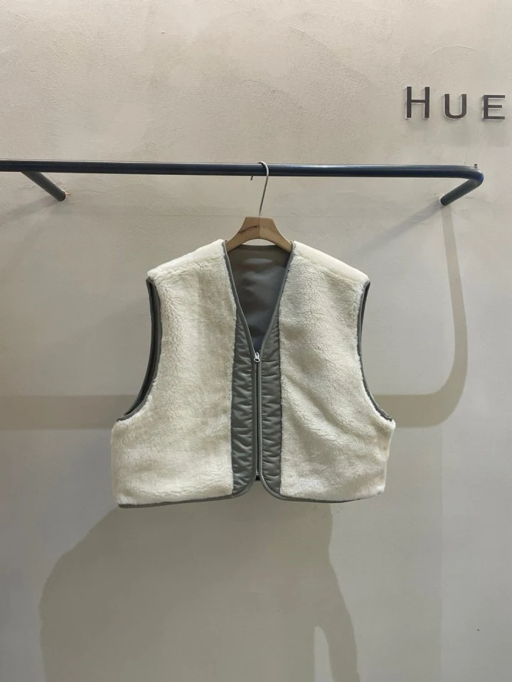 Hue - Korean Women Fashion - #momslook - Dumble Reversible Vest