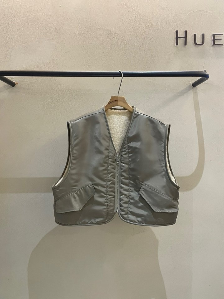 Hue - Korean Women Fashion - #momslook - Dumble Reversible Vest - 2