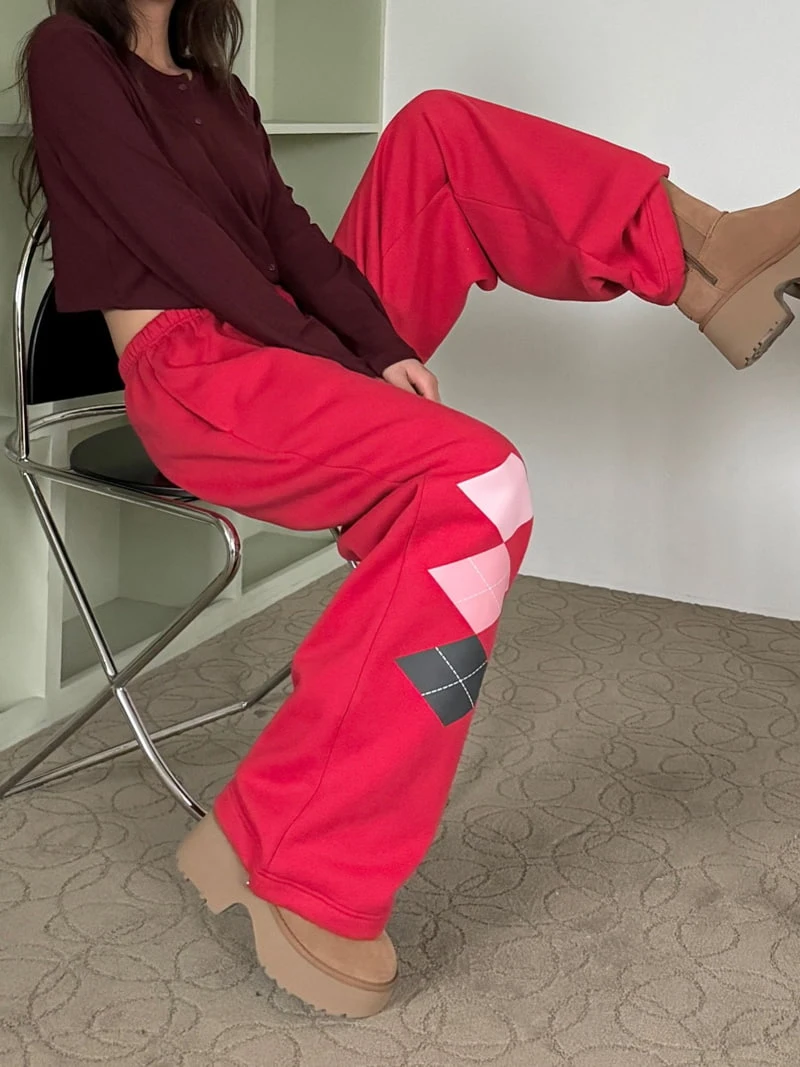 Inssense - Korean Women Fashion - #momslook - Argyle Print String Fleece Sweat Pants - 11