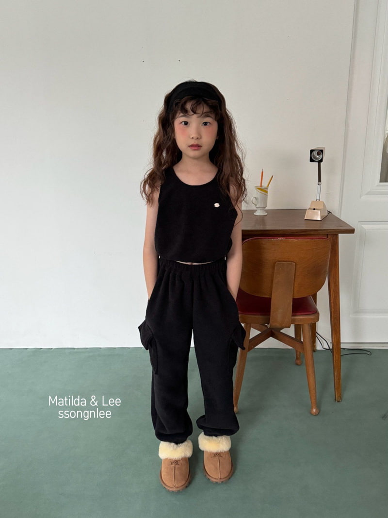 Matilda & Lee - Korean Children Fashion - #littlefashionista - Fleece Crop Sleeveless Tee - 10