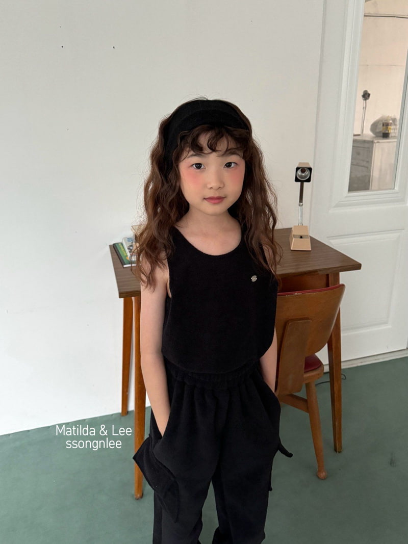 Matilda & Lee - Korean Children Fashion - #magicofchildhood - Fleece Crop Sleeveless Tee - 11