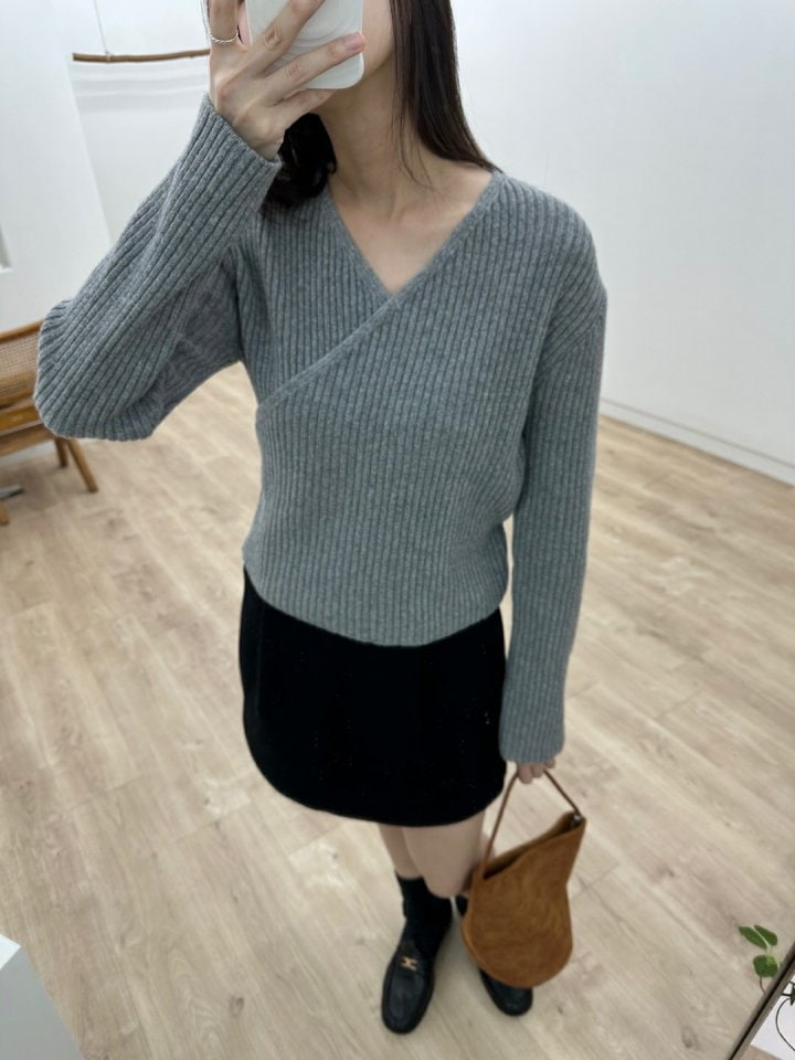 Most - Korean Women Fashion - #pursuepretty - Reve Knit Top - 8