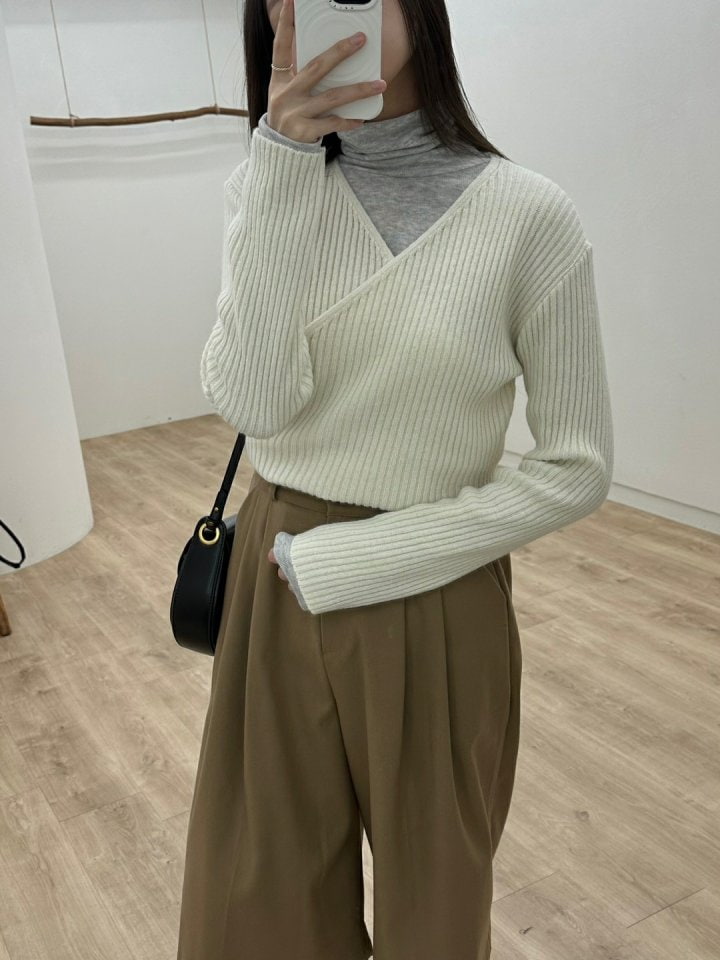 Most - Korean Women Fashion - #womensfashion - Reve Knit Top