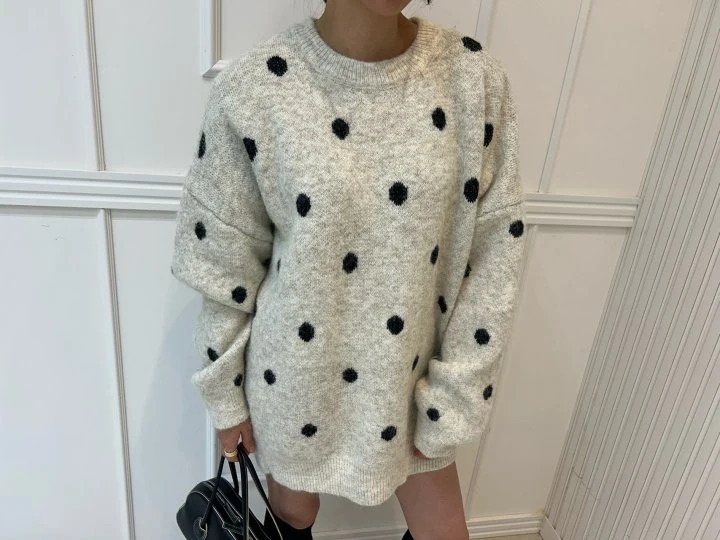 Pearls room - Korean Women Fashion - #momslook - Dot Muffler Sweater Set - 11