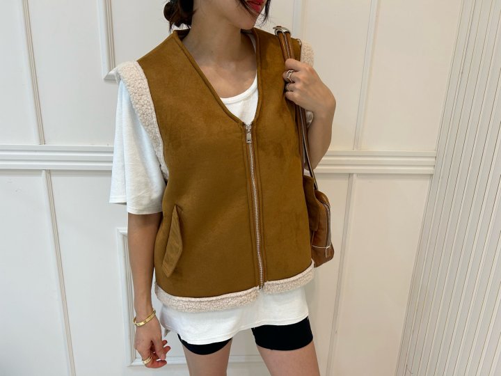 Pearls room - Korean Women Fashion - #womensfashion - Bookle Vest - 5