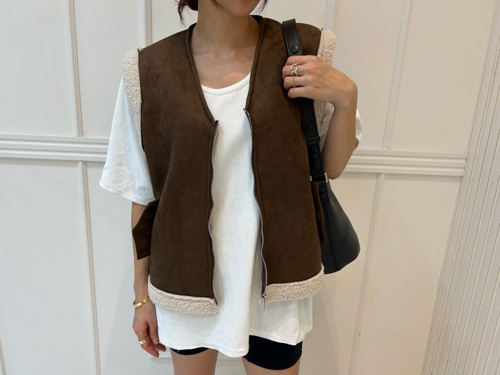 Pearls room - Korean Women Fashion - #womensfashion - Bookle Vest - 9