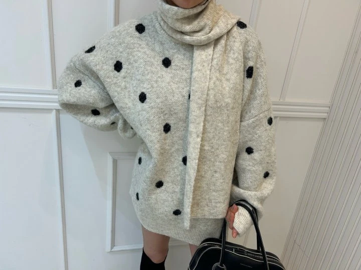 Pearls room - Korean Women Fashion - #womensfashion - Dot Muffler Sweater Set - 8