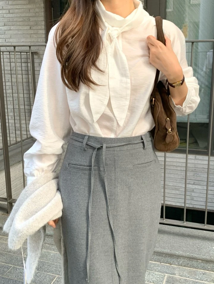 Pomelo - Korean Women Fashion - #momslook - Pin Tie Blouse - 6