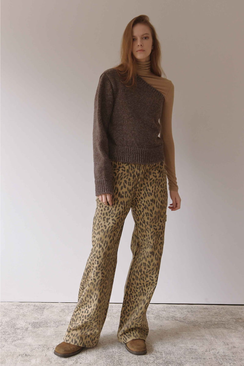 Project Wave - Korean Women Fashion - #womensfashion - Leopar Carpender Pants - 2