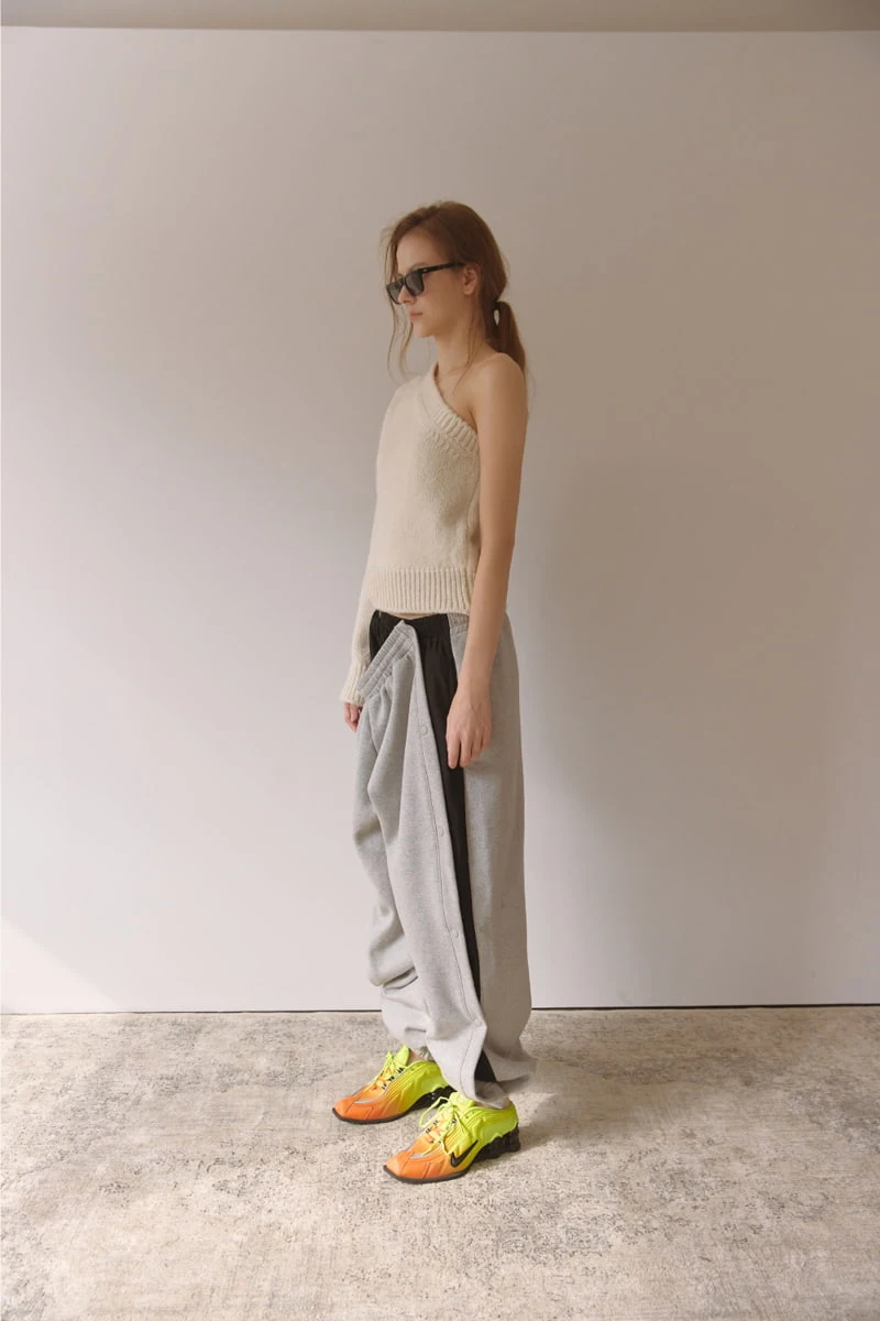 Project Wave - Korean Women Fashion - #womensfashion - Fleece Snap Pants - 2