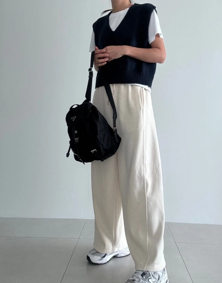 Ripple - Korean Women Fashion - #restrostyle - Slit Pocket Pants