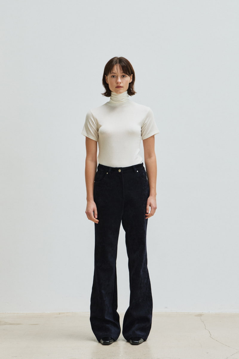 Understanding - Korean Women Fashion - #vintageinspired - Bella Corduroy Velvet Basic Pants - 3