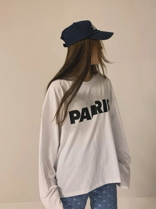 Loose Fit Paris Tee