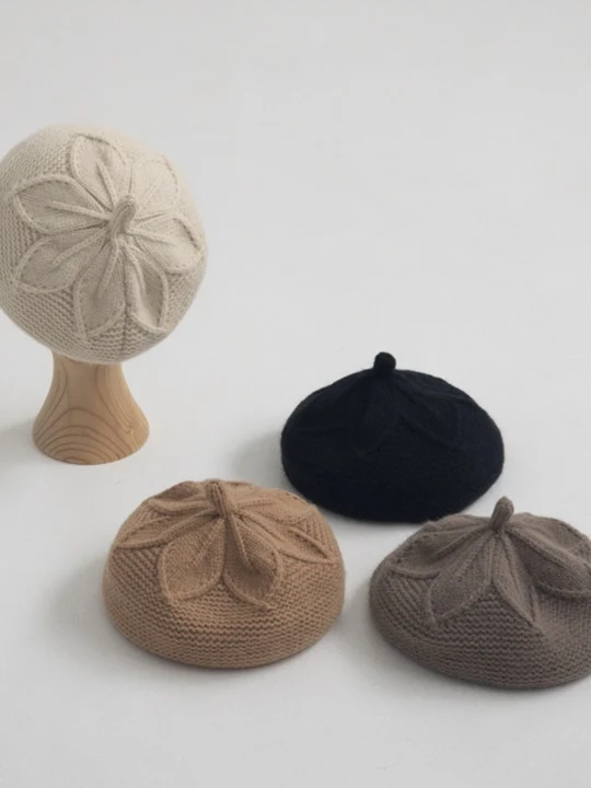 Flower Knit Beret