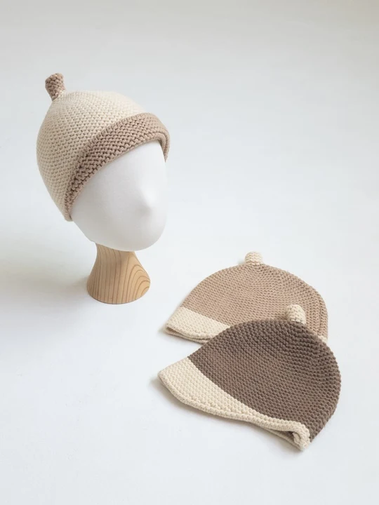 Two-tone Acorn Beanie