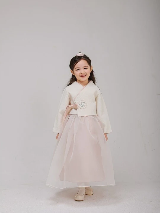 Girl Elegant Hanbok