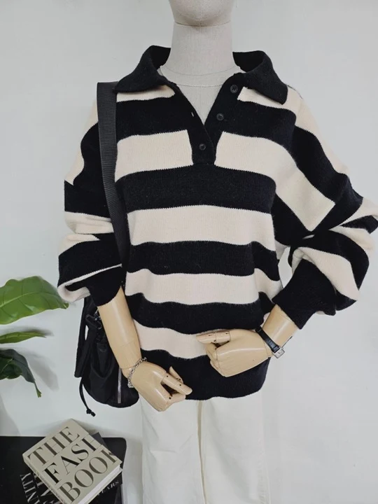 Wide Stripe Collar Knit