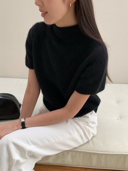 Turtle Neck Half Sleeve Knit