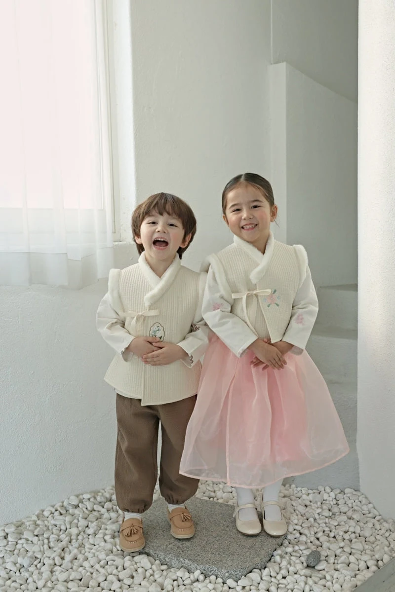 Bbb - Korean Children Fashion - #childofig - Floral Girl Hanbok Baeja Vest - 6