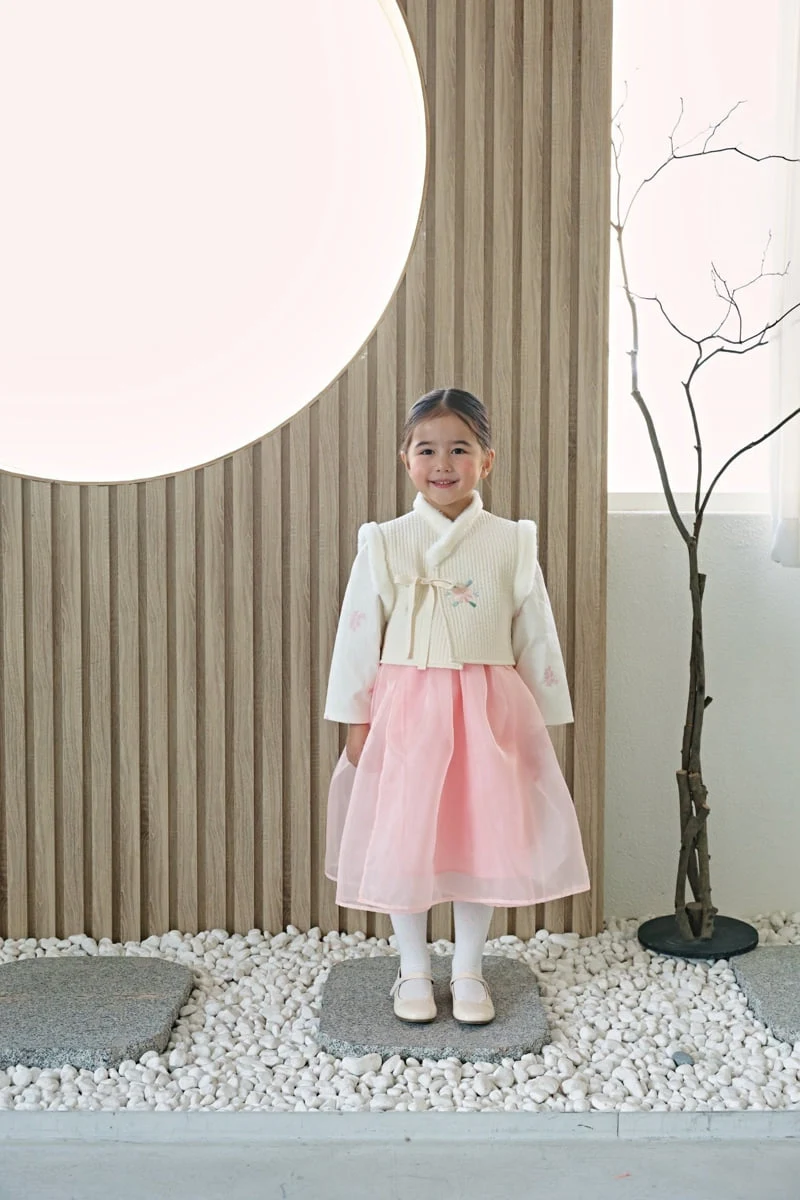 Bbb - Korean Children Fashion - #designkidswear - Floral Girl Hanbok Baeja Vest - 8