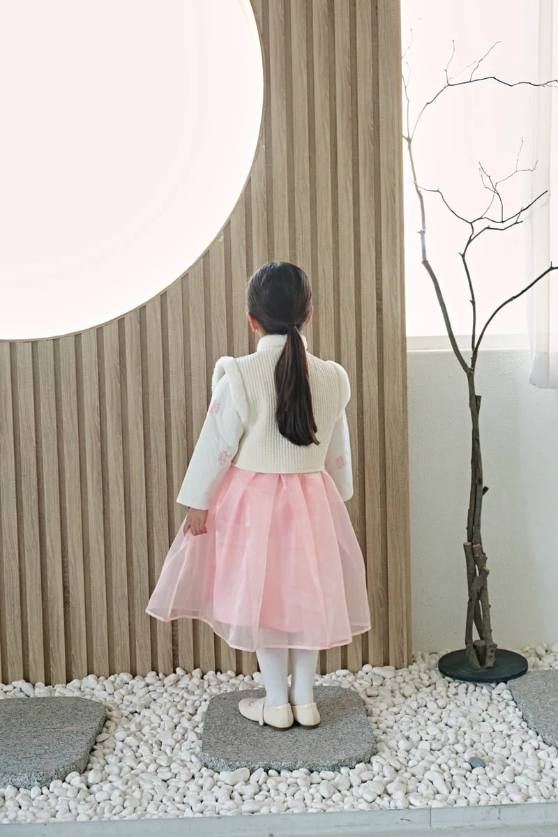 Bbb - Korean Children Fashion - #todddlerfashion - Floral Girl Hanbok Baeja Vest - 3