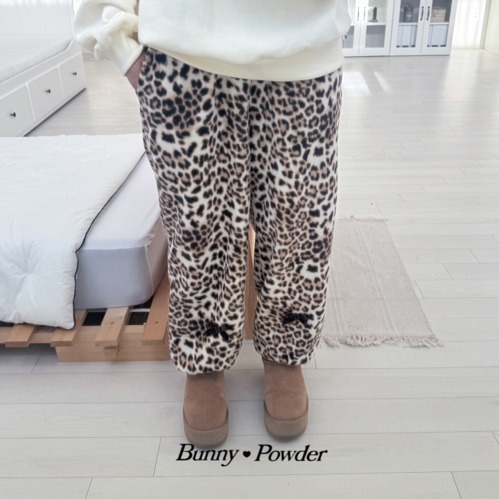 Bunny Powder - Korean Children Fashion - #littlefashionista - Leopard Jogger Pants (with Mom)