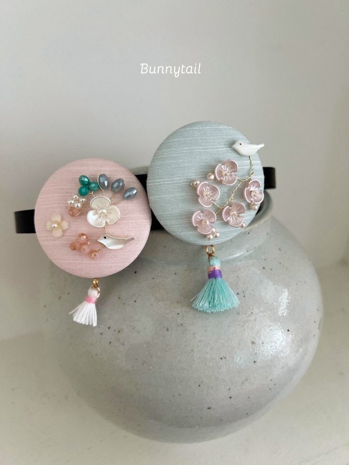 Bunnytail - Korean Baby Fashion - #babyfever - Silky Tassel Headband