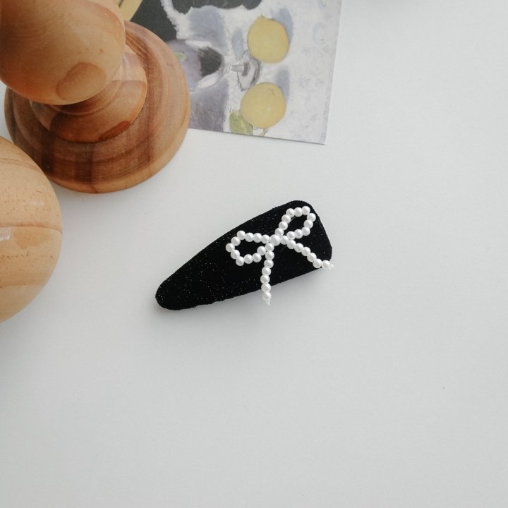 Eeiitt - Korean Women Fashion - #momslook - Triangle Black Ribbon Hairpin - 3