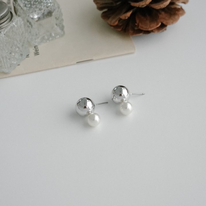 Eeiitt - Korean Women Fashion - #romanticstyle - Mael Pearl Earrings - 4