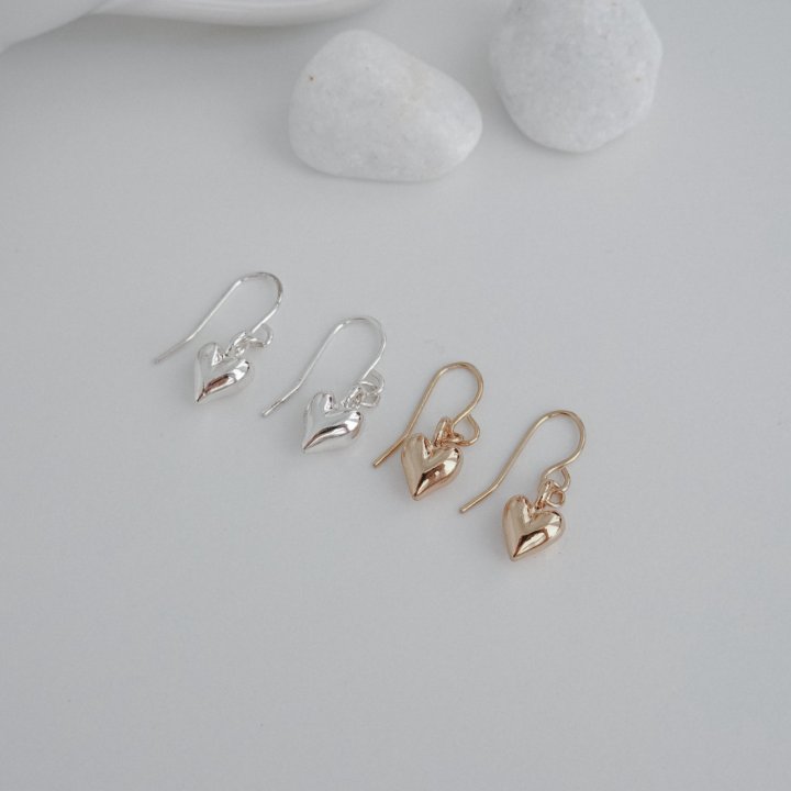 Eeiitt - Korean Women Fashion - #womensfashion - Mini Heart Earrings