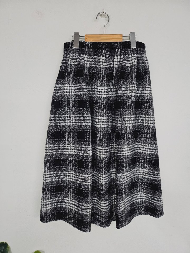 Gram - Korean Women Fashion - #momslook - Lovin Check Skirt - 7