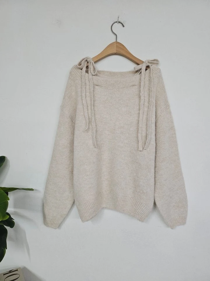 Gram - Korean Women Fashion - #romanticstyle - Wool Love Shoulder Strap Knit - 3