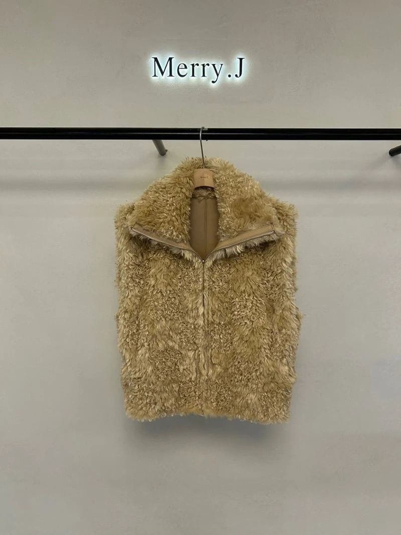 Merry J - Korean Women Fashion - #momslook - Shearling Reversible VEST