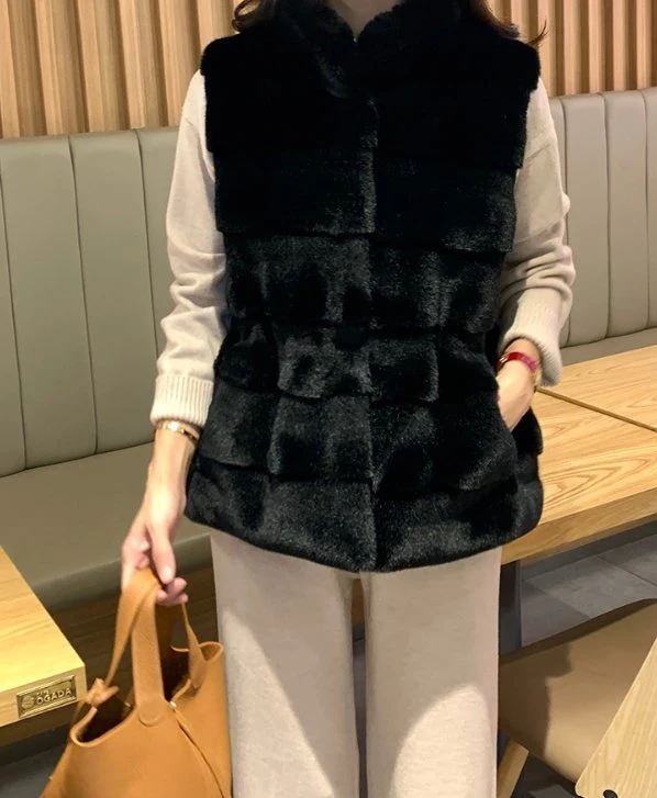 Merry J - Korean Women Fashion - #womensfashion - Couch Soft Vest - 10