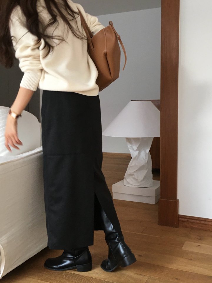 Moani - Korean Women Fashion - #momslook - Suede Back Slit Skirt - 3