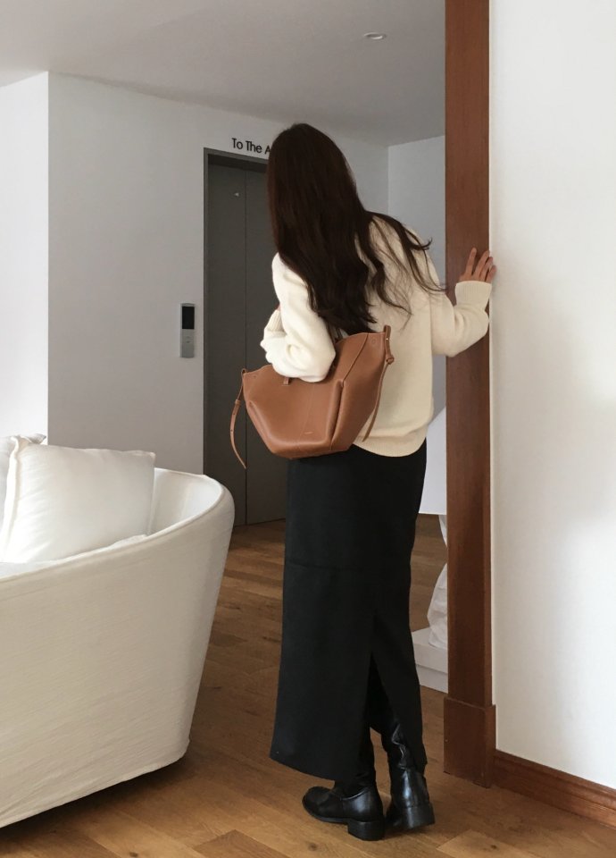 Moani - Korean Women Fashion - #thelittlethings - Suede Back Slit Skirt - 2