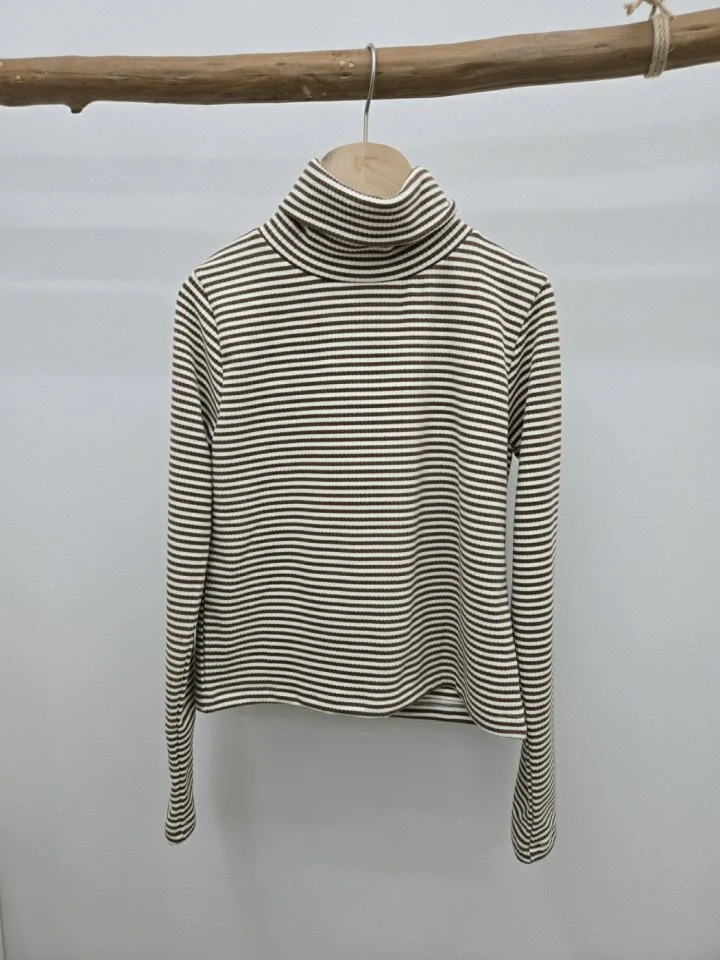 Most - Korean Women Fashion - #momslook - Lunch Stripe Turtleneck Tee - 3