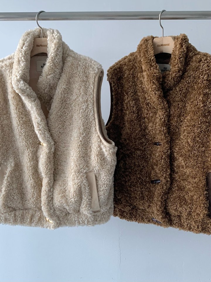 Our Moment - Korean Women Fashion - #shopsmall - Shearling Vest - 10