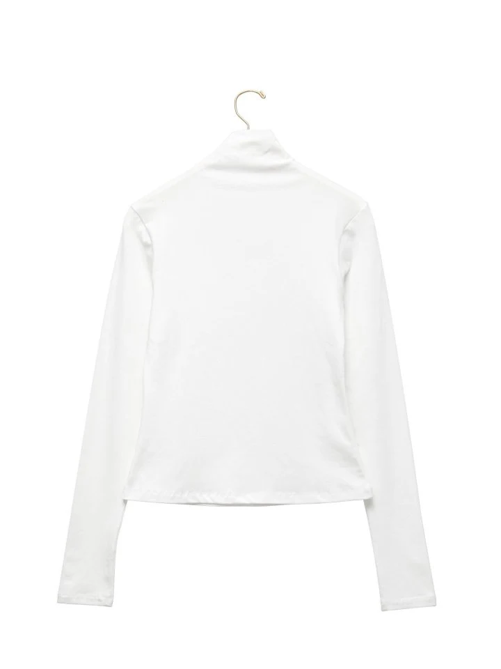 Paper Moon - Korean Women Fashion - #momslook - Front Cut-out Detail Long Sleeved Turtleneck Tee - 12