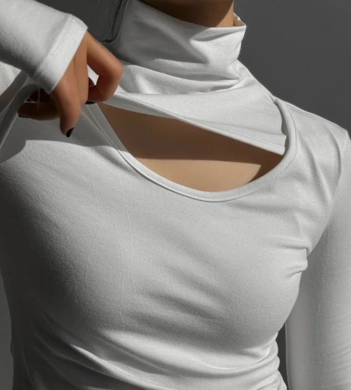 Paper Moon - Korean Women Fashion - #thelittlethings - Front Cut-out Detail Long Sleeved Turtleneck Tee - 7