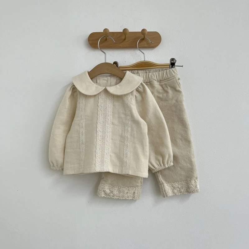 Pom - Korean Children Fashion - #kidsshorts - Collar Lace Blouse - 5