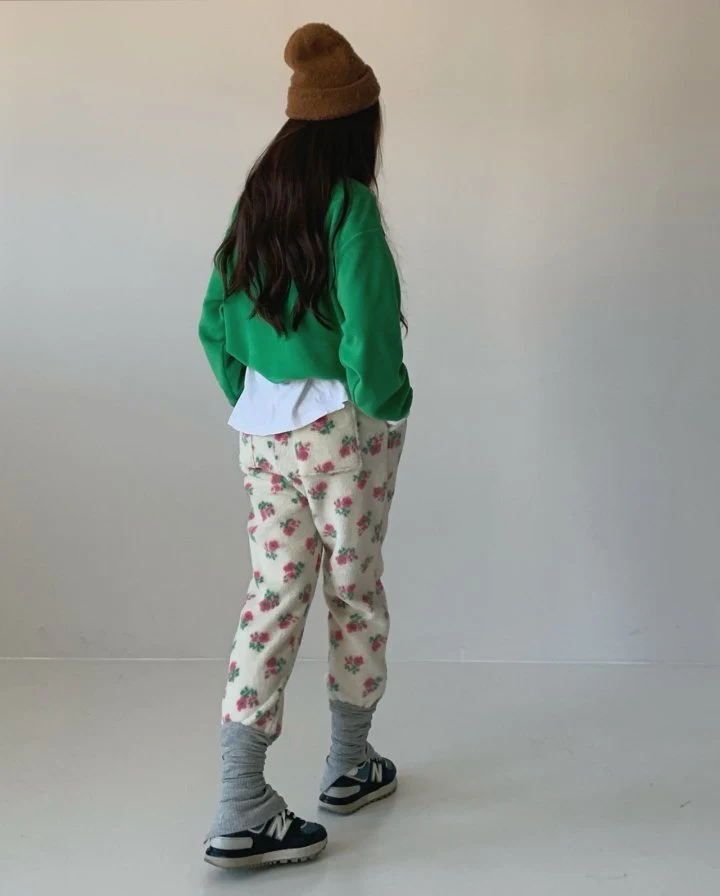 Via - Korean Women Fashion - #momslook - Flower Fleece Jogger Pants