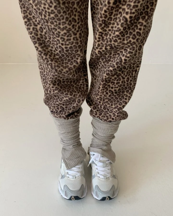 Via - Korean Women Fashion - #momslook - Fleece Leopard Pants - 5