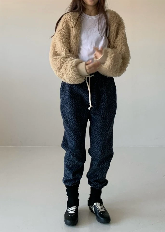 Via - Korean Women Fashion - #momslook - Fleece Leopard Pants - 7