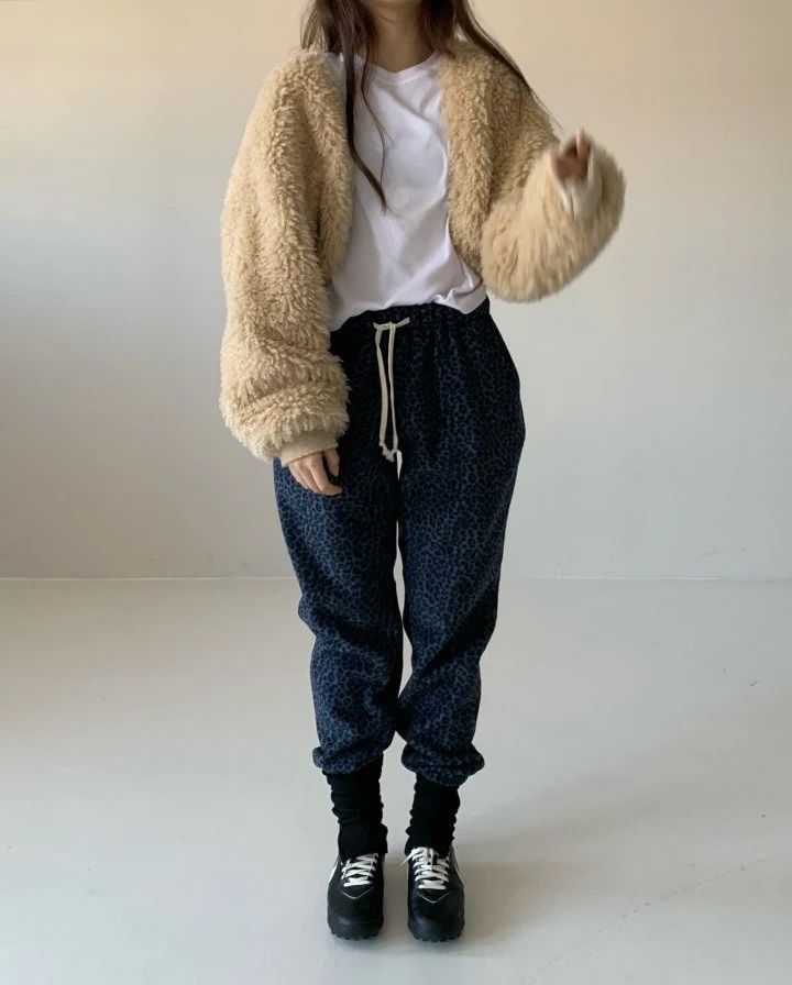 Via - Korean Women Fashion - #momslook - Fleece Leopard Pants - 9