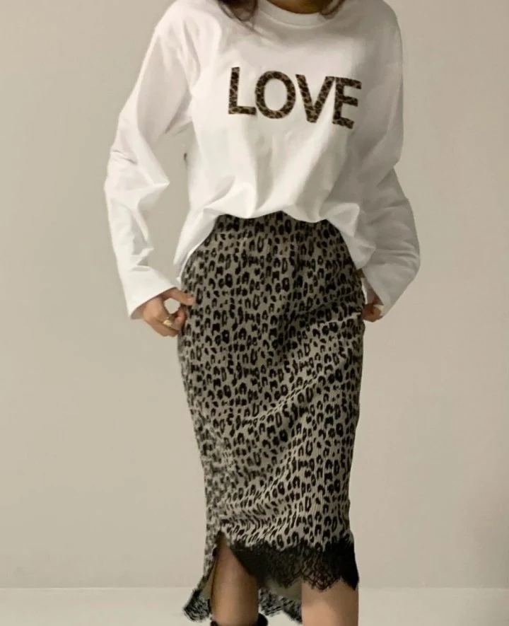 Via - Korean Women Fashion - #momslook - Leopard Love Tee - 11