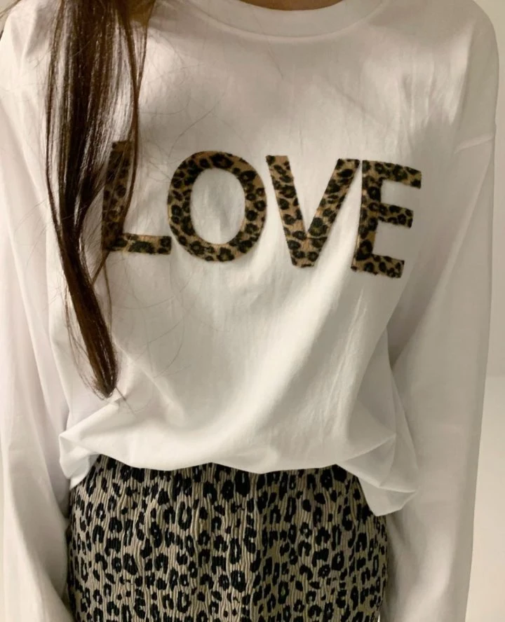 Via - Korean Women Fashion - #momslook - Leopard Love Tee - 9