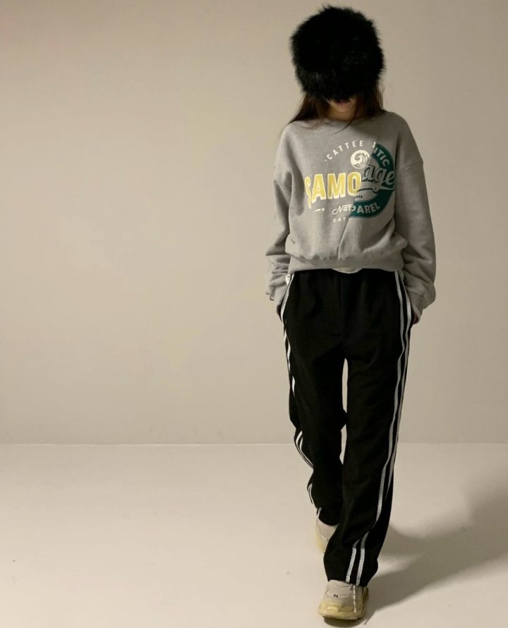 Via - Korean Women Fashion - #restrostyle - Cut Sweatshirts - 4