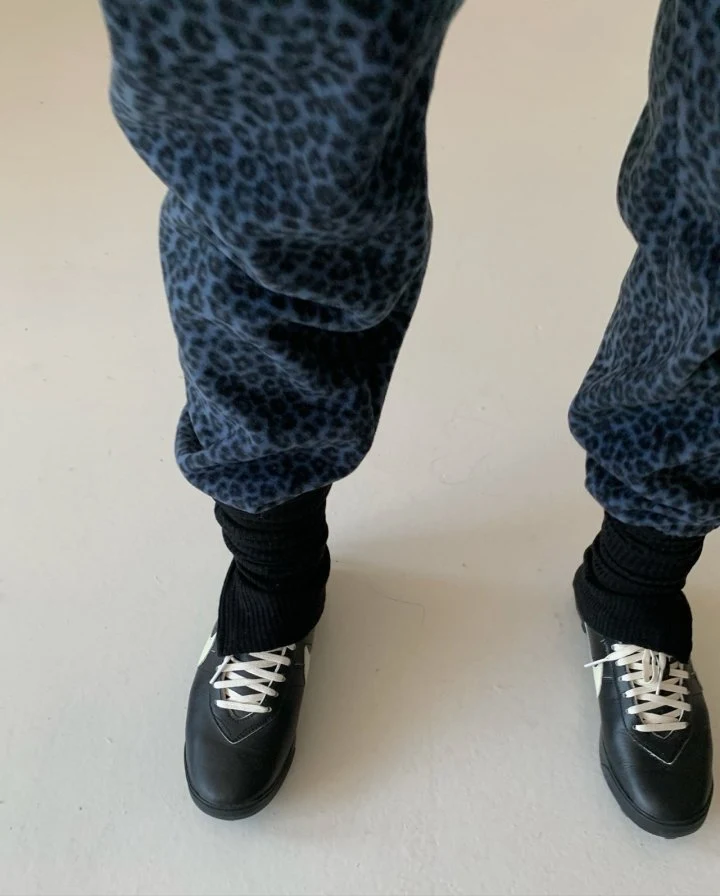 Via - Korean Women Fashion - #vintageinspired - Fleece Leopard Pants - 11