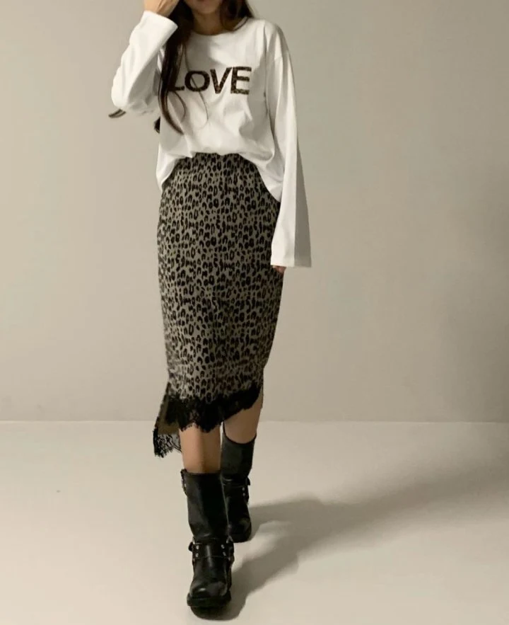 Via - Korean Women Fashion - #womensfashion - Leopard Love Tee - 10